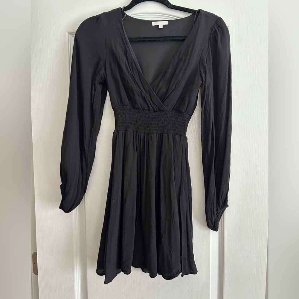 Gianni Bini Black Long-Sleeve V-Neck Smocked-Waist Dress